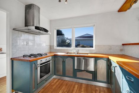 Photo of property in 7 Oleander Place, Bell Block, New Plymouth, 4312