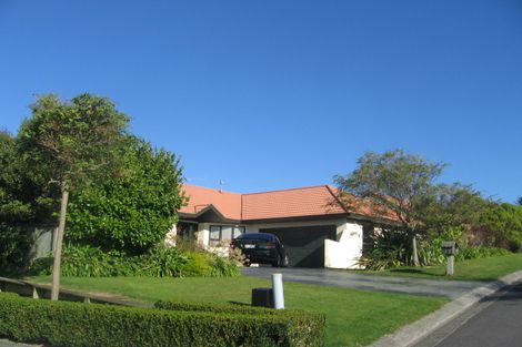 Photo of property in 8 Petrel Lane, Whitby, Porirua, 5024