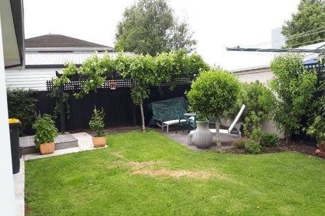Photo of property in 8 Woodbank Street, Somerfield, Christchurch, 8024