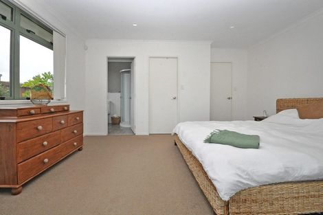 Photo of property in 26 Ripple Grove, Waiuku, 2123