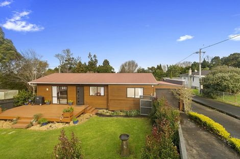 Photo of property in 29 Tirimoana Road, Te Atatu South, Auckland, 0602
