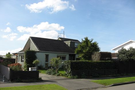 Photo of property in 4 Camrose Place, Ilam, Christchurch, 8041