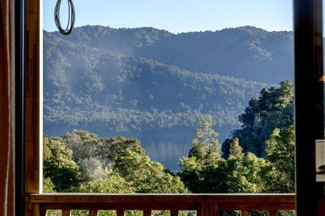 Photo of property in 15 Punga Grove, Lake Kaniere, Kokatahi, 7881