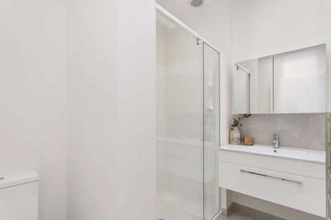Photo of property in 94b Aikmans Road, Merivale, Christchurch, 8014