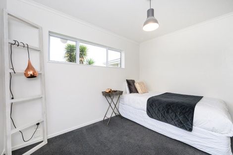 Photo of property in 3 Ferry Street, Foxton Beach, Foxton, 4815