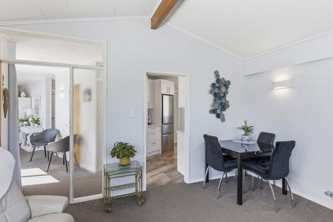 Photo of property in 17 Margaret Road, Raumati Beach, Paraparaumu, 5032