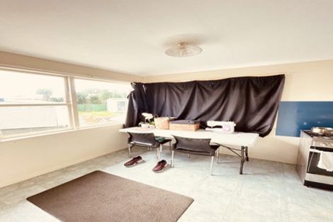 Photo of property in 5 President Avenue, Papakura, 2110