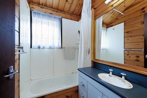 Photo of property in 3/53 Newington Road, Henderson, Auckland, 0612