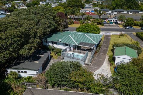 Photo of property in 40 Glenorchy Street, Glen Eden, Auckland, 0602