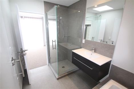 Photo of property in 35 Settlers Avenue, Hobsonville, Auckland, 0618