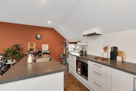 Photo of property in 2a Defoe Place, Waltham, Christchurch, 8023