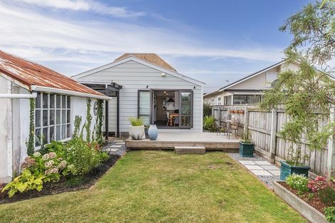 Photo of property in 43a Kauri Street, Miramar, Wellington, 6022