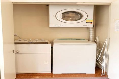 Photo of property in 15b King Edward Parade, Devonport, Auckland, 0624