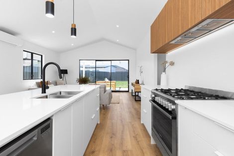 Photo of property in 20 Ruapehu Road, Poraiti, Napier, 4112