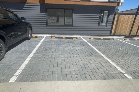 Photo of property in 8 Raupeti Lane, Henderson, 0612