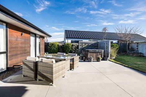 Photo of property in 27 Anderton Crescent, Mosgiel, 9024