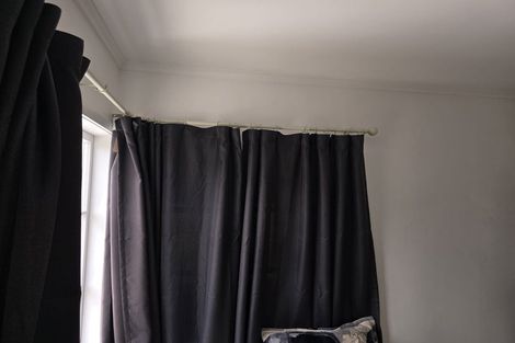 Photo of property in 25 Archibald Road, Kelston, Auckland, 0602