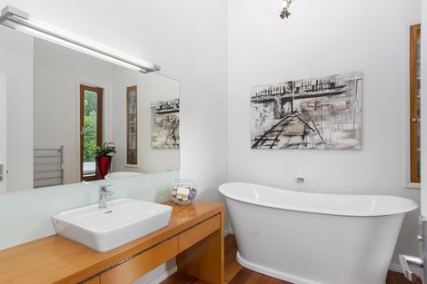 Photo of property in 19r Oceana Drive, Welcome Bay, Tauranga, 3175