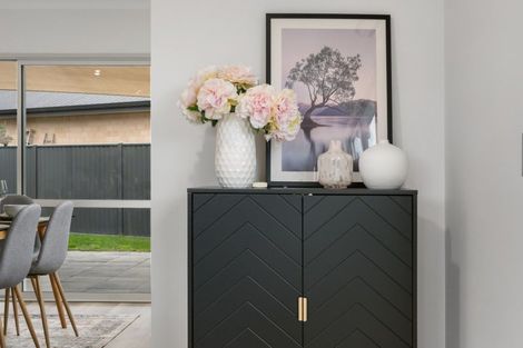 Photo of property in 6 Crabbe Place, Cromwell, 9310