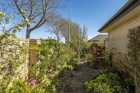 Photo of property in Yaldhurst Courts, 1/372 Yaldhurst Road, Russley, Christchurch, 8042