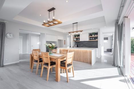 Photo of property in 1 Moemoea Place, Cambridge, 3434