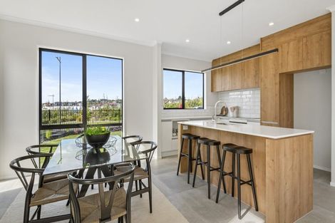 Photo of property in 2 Owen Chapman Drive, Red Beach, 0932