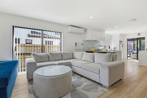 Photo of property in 160d Hill Road, Manurewa, Auckland, 2105