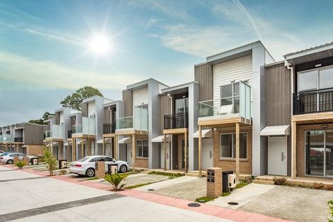 Photo of property in 8 Ceramic Lane, New Lynn, Auckland, 0600