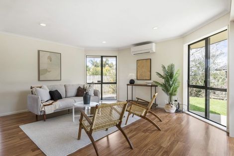 Photo of property in 29 Hugh Green Drive, Pinehill, Auckland, 0632