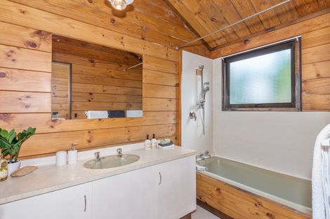 Photo of property in 43 Palmyra Way, Half Moon Bay, Auckland, 2012