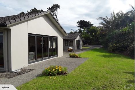 Photo of property in 341 Rimmer Road, Helensville, 0875