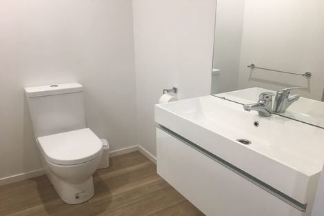 Photo of property in 138a Holly Road, St Albans, Christchurch, 8014