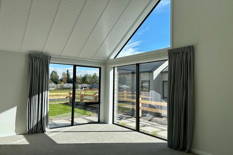 Photo of property in 15 Mason Street, Wanaka, 9305