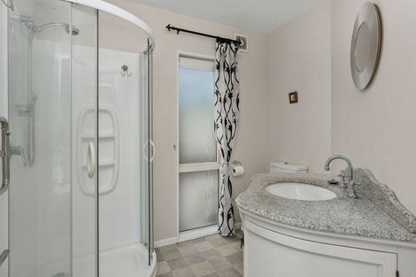 Photo of property in 19 Bowenvale Avenue, Cashmere, Christchurch, 8022