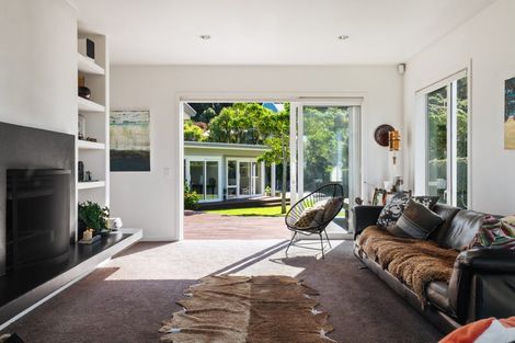 Photo of property in 41 Moana Road, Okitu, Gisborne, 4010
