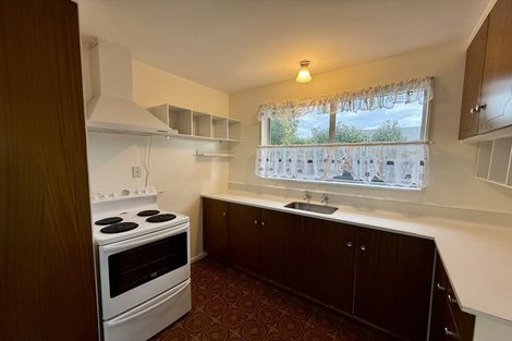 Photo of property in 2/74 Solomon Avenue, Redwood, Christchurch, 8051