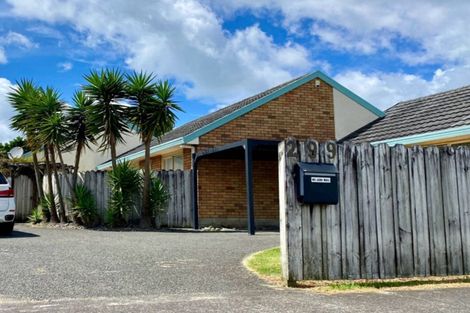 Photo of property in 299 Hobsonville Road, Hobsonville, Auckland, 0618