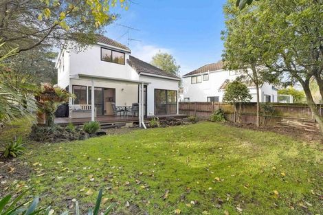Photo of property in 2/26 Centorian Drive, Windsor Park, Auckland, 0632