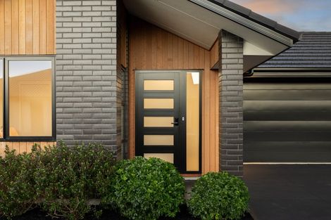 Photo of property in 2 Graeme Cooper Lane, Avonhead, Christchurch, 8042