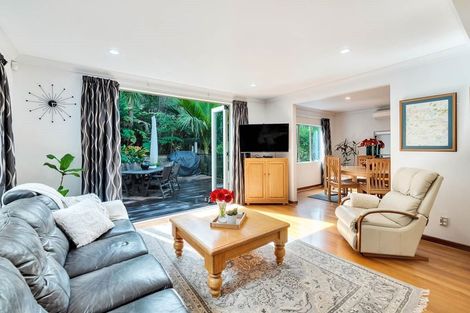 Photo of property in 40 Helen Ryburn Place, Torbay, Auckland, 0630
