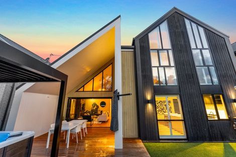 Photo of property in 15 Jack Seabrook Road, Hobsonville, Auckland, 0616