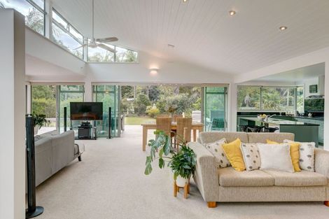 Photo of property in 13 Florance Avenue, Russell, 0202