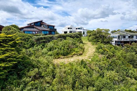 Photo of property in 44 Molyneux Close, Whitby, Porirua, 5024