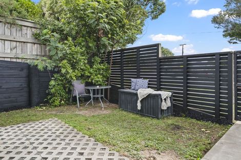 Photo of property in 12/50 Ocean View Road, Northcote, Auckland, 0627
