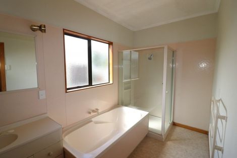 Photo of property in 47 Allardice Street, Dannevirke, 4930