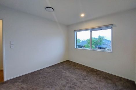 Photo of property in 66 Taikura Avenue, Red Beach, 0932