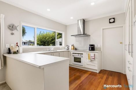 Photo of property in 49 Shepherd Road, Waipahihi, Taupo, 3330
