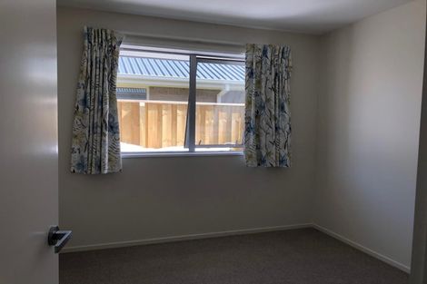Photo of property in 43 Pegasus Boulevard, Pegasus, 7612
