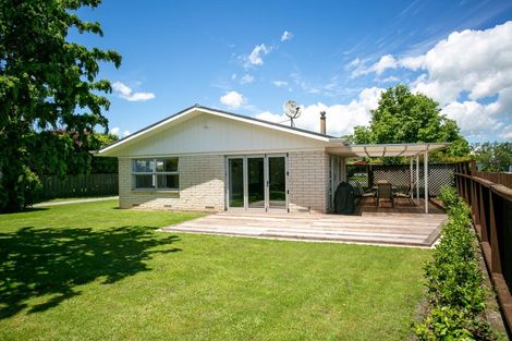 Photo of property in 5 Woodstock Crescent, Leamington, Cambridge, 3432