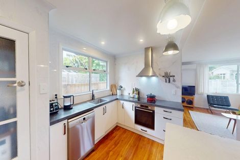 Photo of property in 9a Saint Leonard Street, Saint Johns Hill, Whanganui, 4501